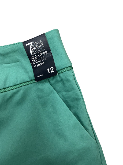Short 12 (NEW YORK & COMPANY)
