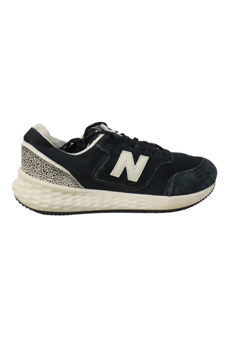 Tenis 8.5 (NEW BALANCE)