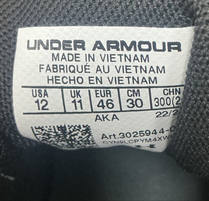 Tenis 12 (UNDER ARMOUR)