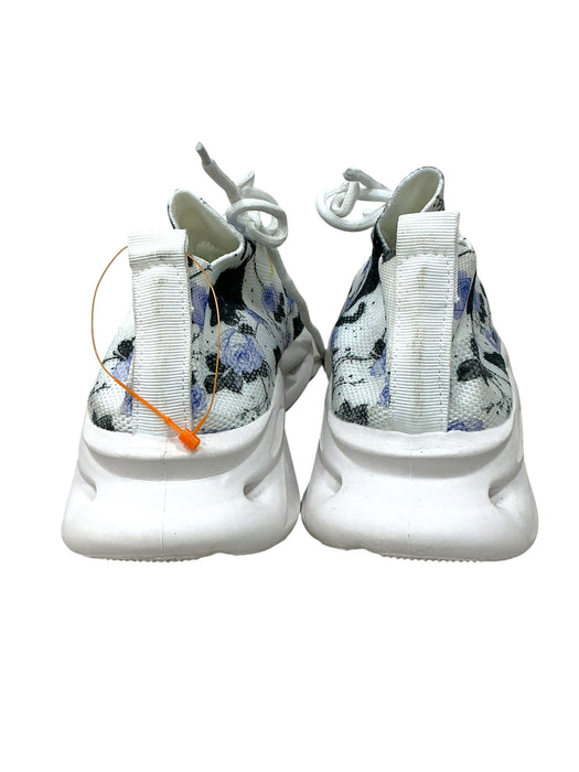 Tenis