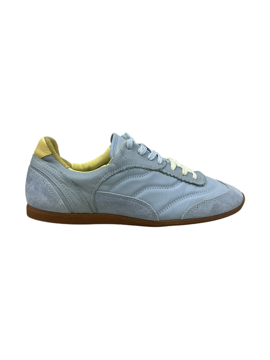 Tenis
