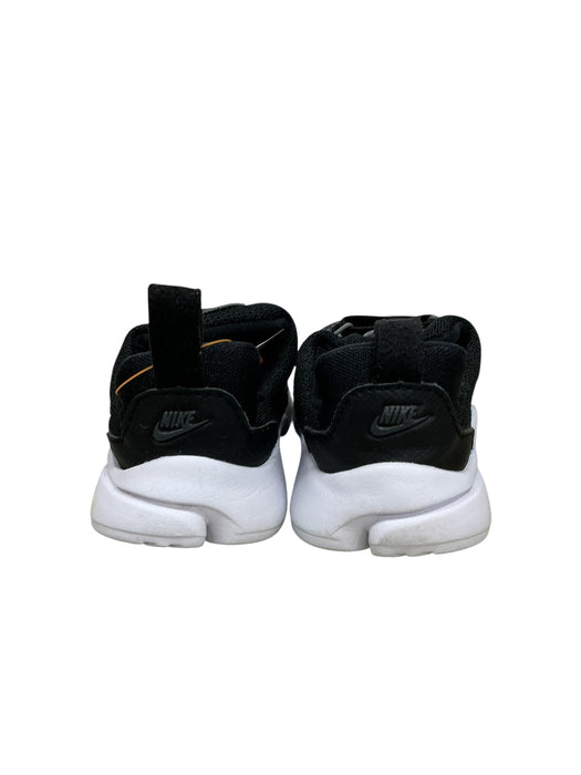 Tenis para bebé 4C (NIKE)