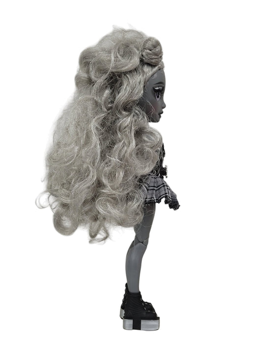 Luna Madison (RAINBOW HIGH)