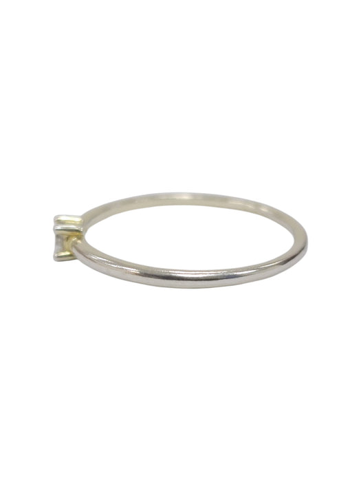 Anillo de plata