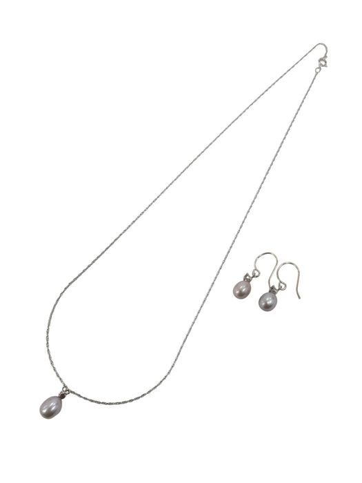 Set de cadena y aretes de plata (925)