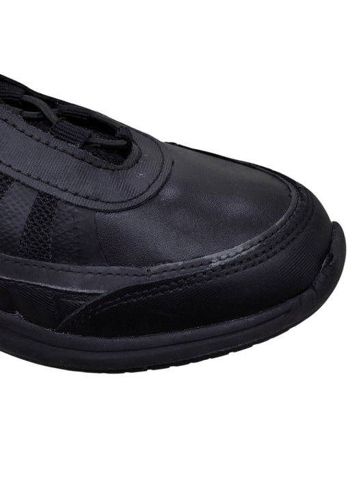 Tenis 8.5  (TREADSAFE)