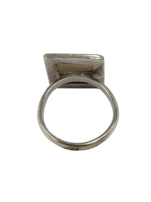 Anillo de plata