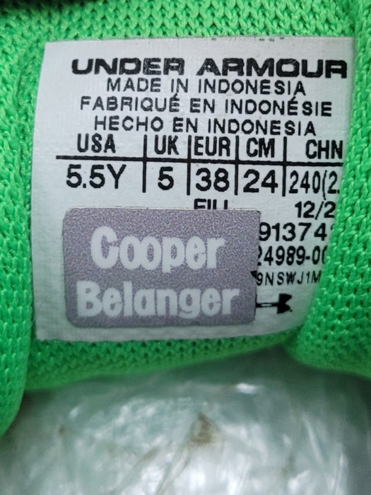 Tenis 5.5 (UNDER ARMOUR)