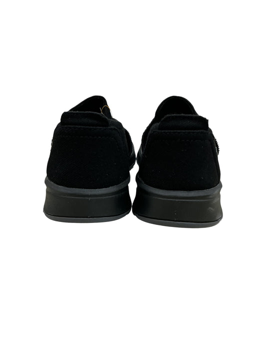 Tenis 8.5