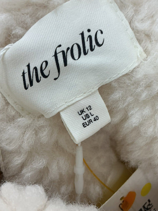 Chumpa L (THE FROLIC)