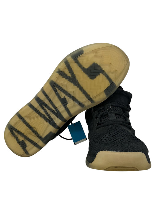 Tenis 11.5 (TYR)