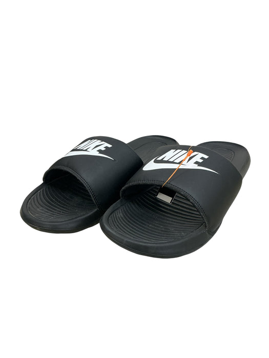 Sandalia 11 (NIKE)