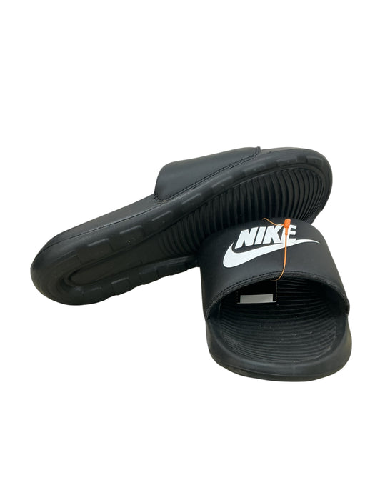 Sandalia 11 (NIKE)