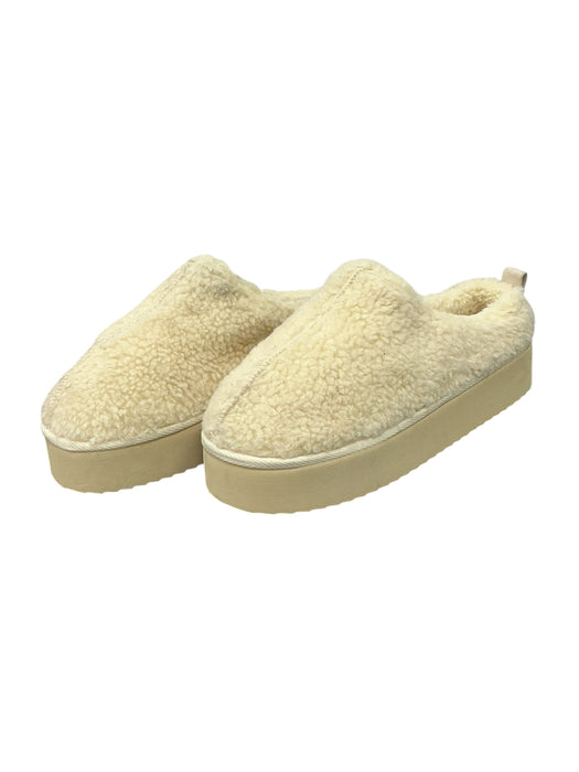 Pantufla 8 (OLD NAVY)