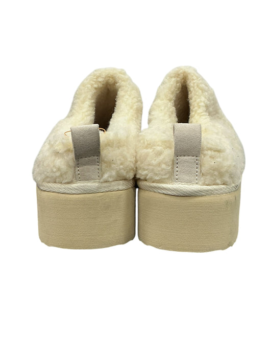 Pantufla 8 (OLD NAVY)