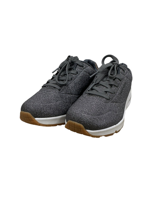 Tenis 8.5