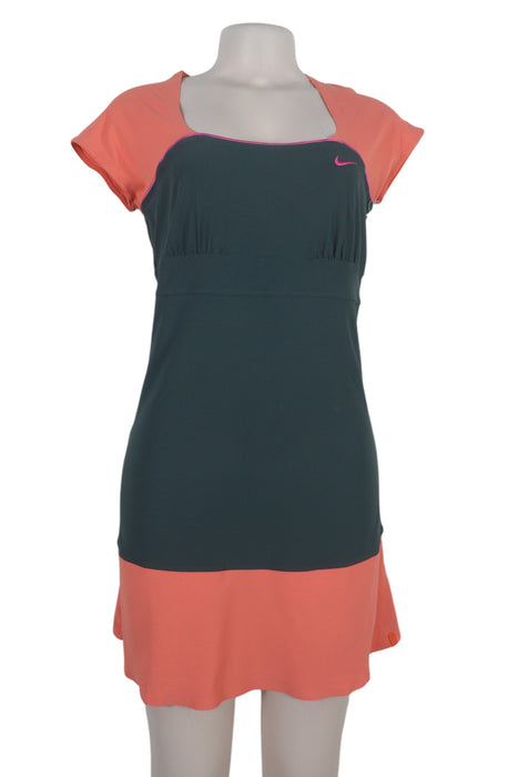 Vestido 8-10 (NIKE)