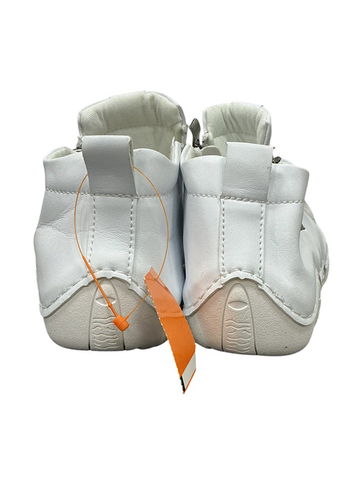 Tenis