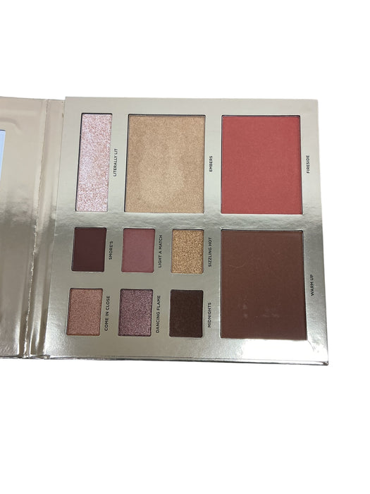 Paleta de maquillaje (ICONIC)