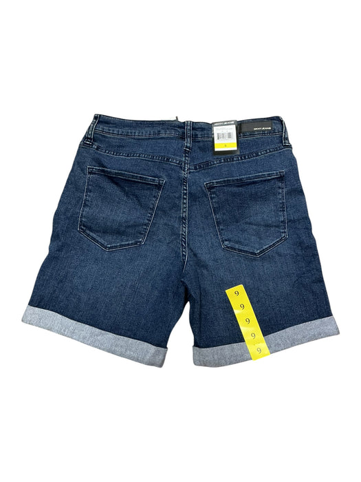 Short 6 (DKNY)