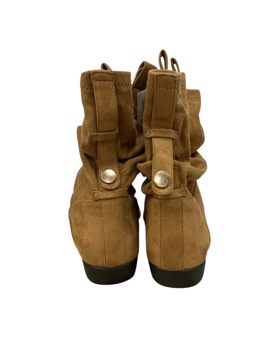 Bota 7.5