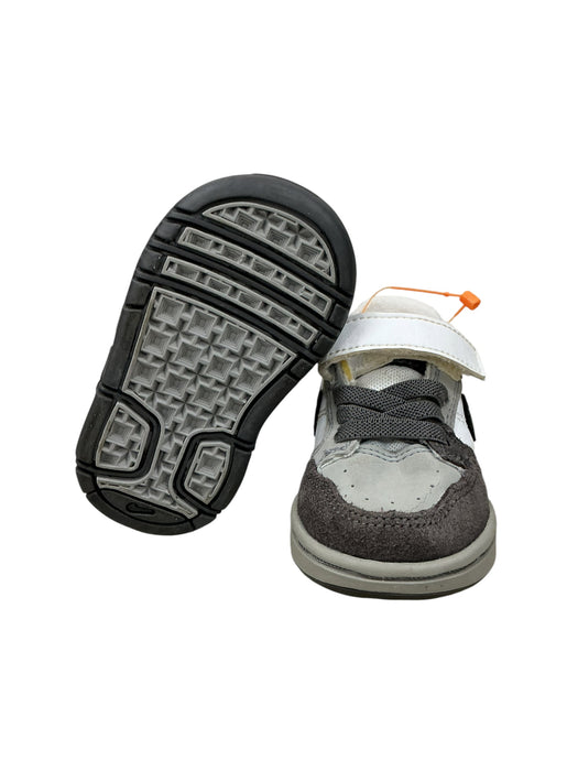 Tenis para bebé 2C(NIKE)