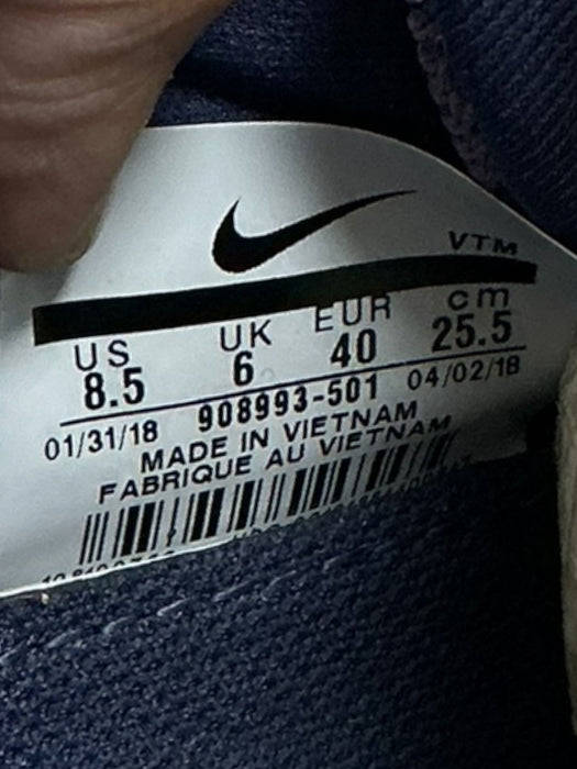Tenis 8.5 (NIKE)