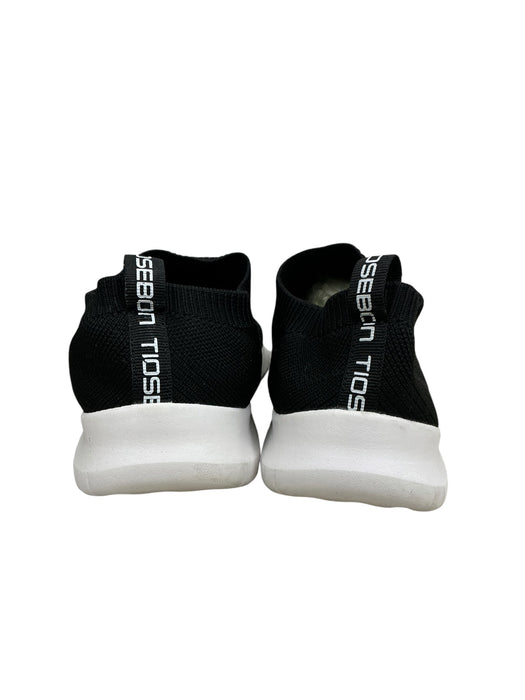 Tenis