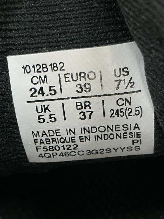Tenis 7 1/2 (ASICS)