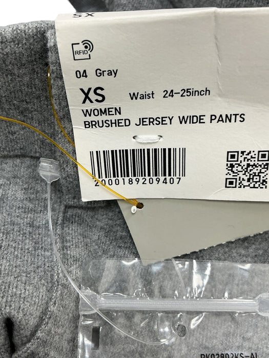 Pantalón XS (UNIQLO)