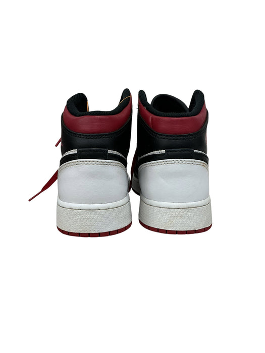 Tenis 5.5 (JORDAN)