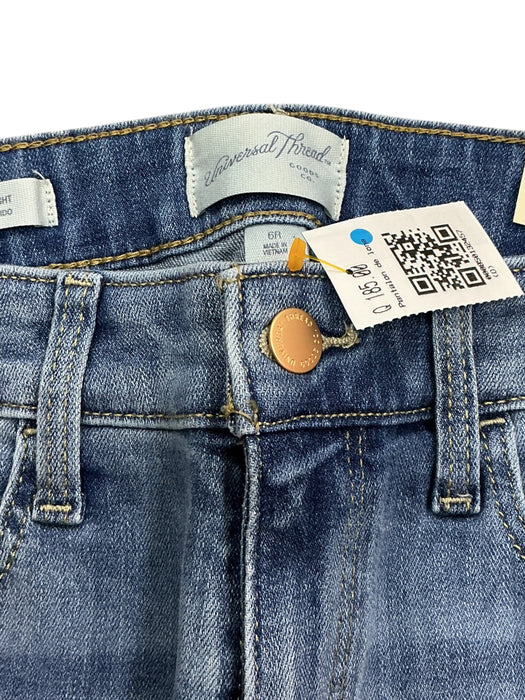 Pantalón 6R (UNIVERSAL THREAD)