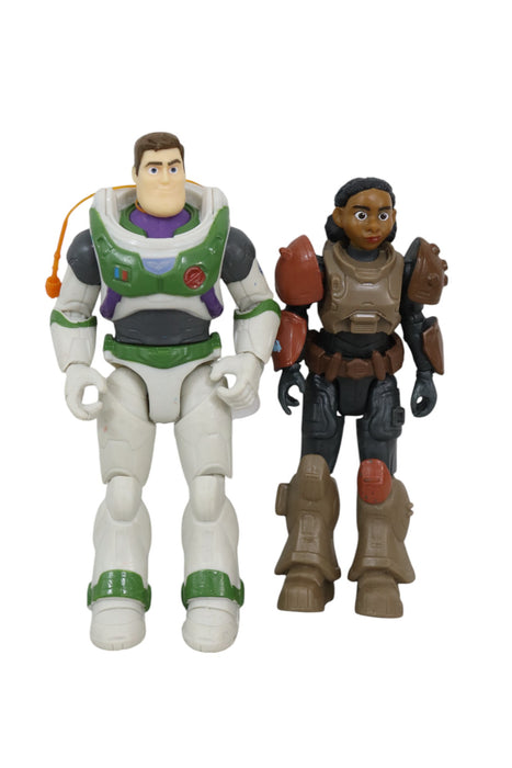 Buzz Lightyear y Izzy Hawthorne (DISNEY)