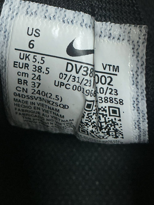 Tenis 6 (NIKE)