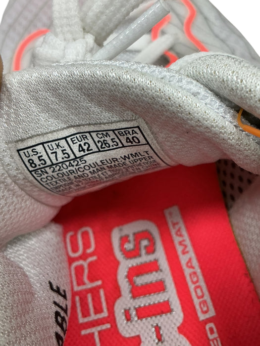 Tenis 8.5