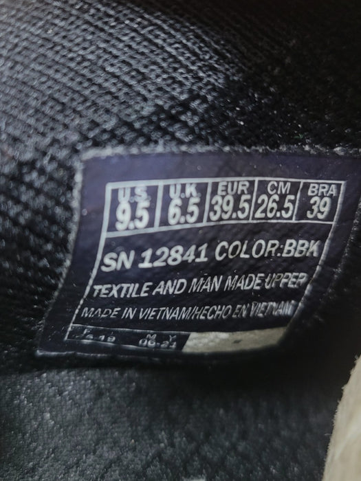 Tenis 9.5 (SKECHERS)