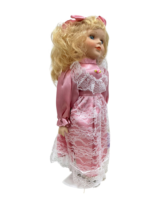 Muñeca (CLASSICAL TREASURES DOLL)