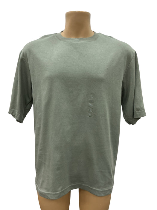 Playera L (UNIQLO)