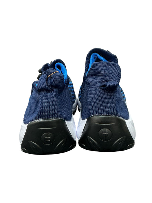 Tenis