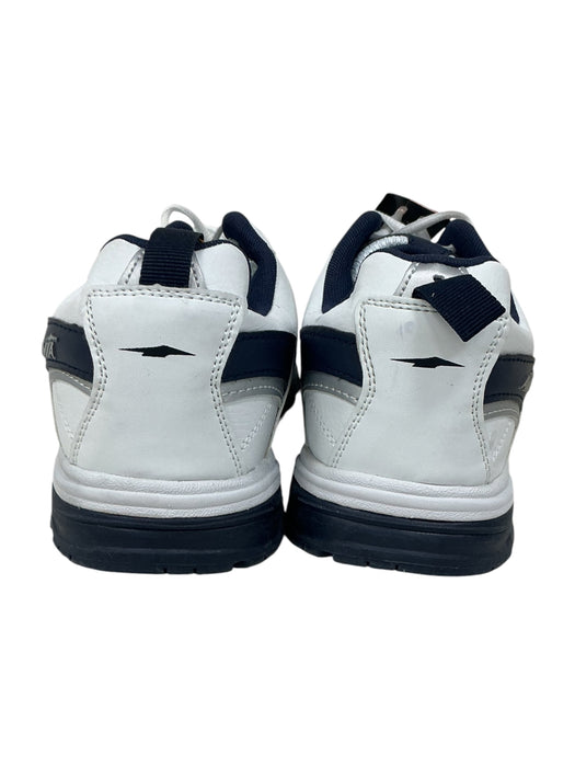 Tenis 8.5