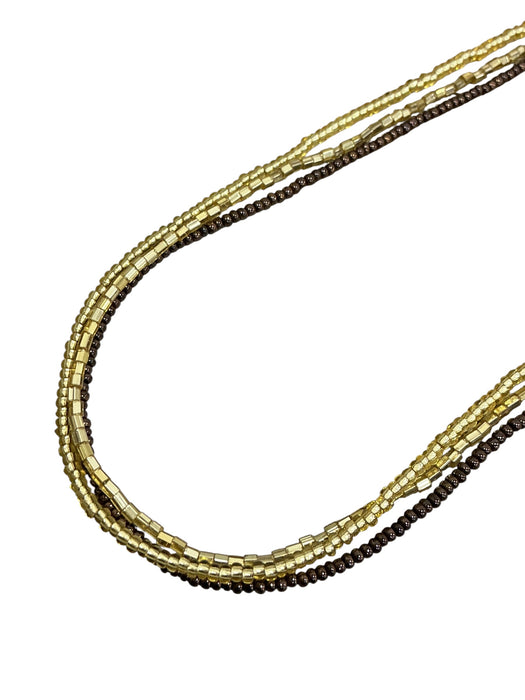 Collar con broche de plata (925)