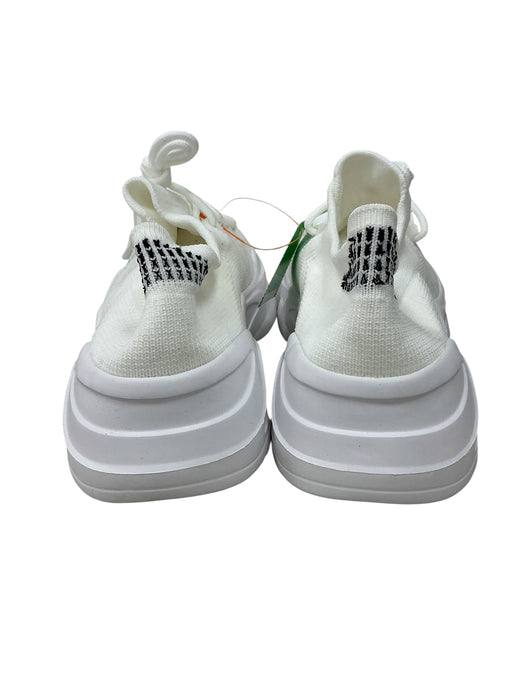 Tenis