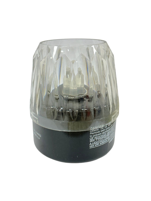 Kit emergencia Lamplight Farms - lámpara individual vista frontal con cubierta transparente facetada