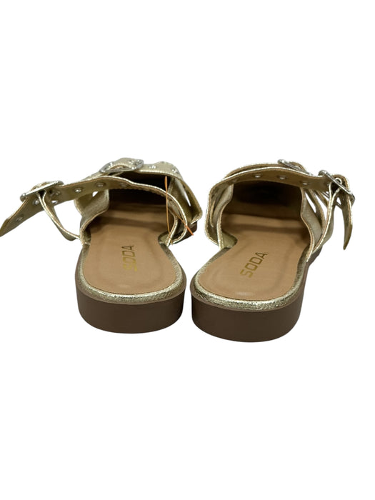 Sandalia 6 1/2 (SODA)