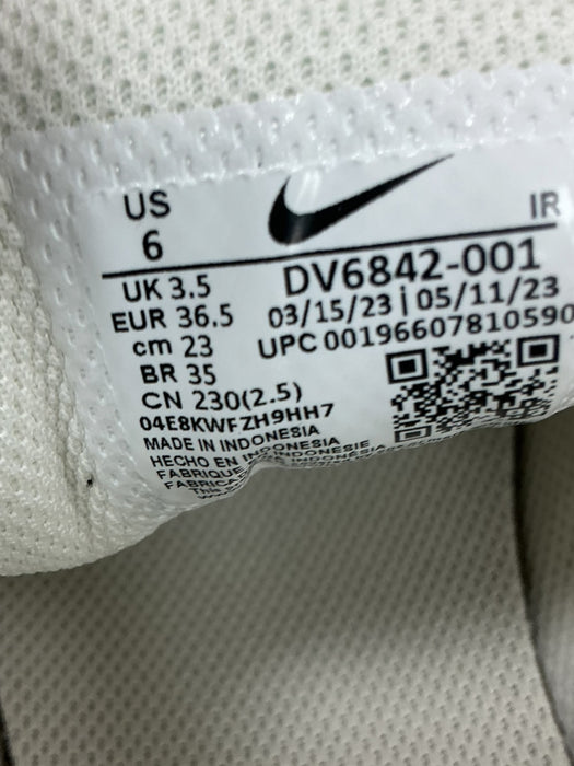 Tenis 6 (NIKE)