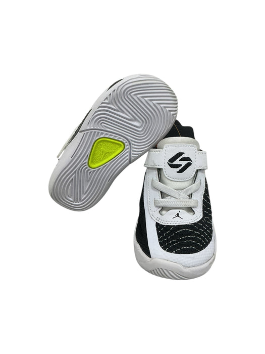 Tenis para bebé 5C (JORDAN)