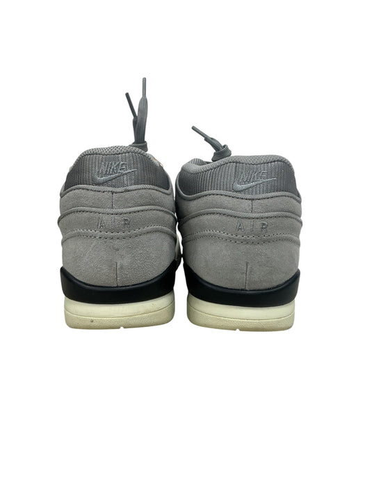 Tenis 9.5 (NIKE)