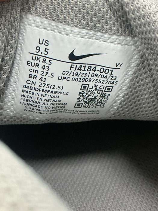 Tenis 9.5 (NIKE)