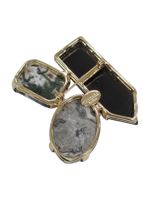 Broche de piedras