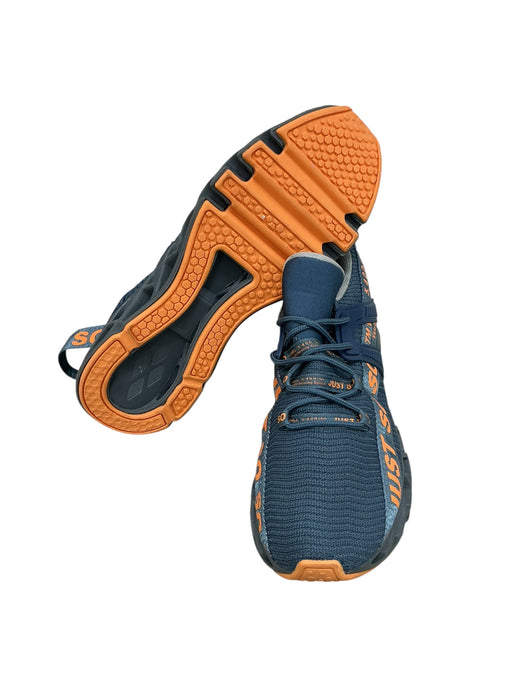 Tenis